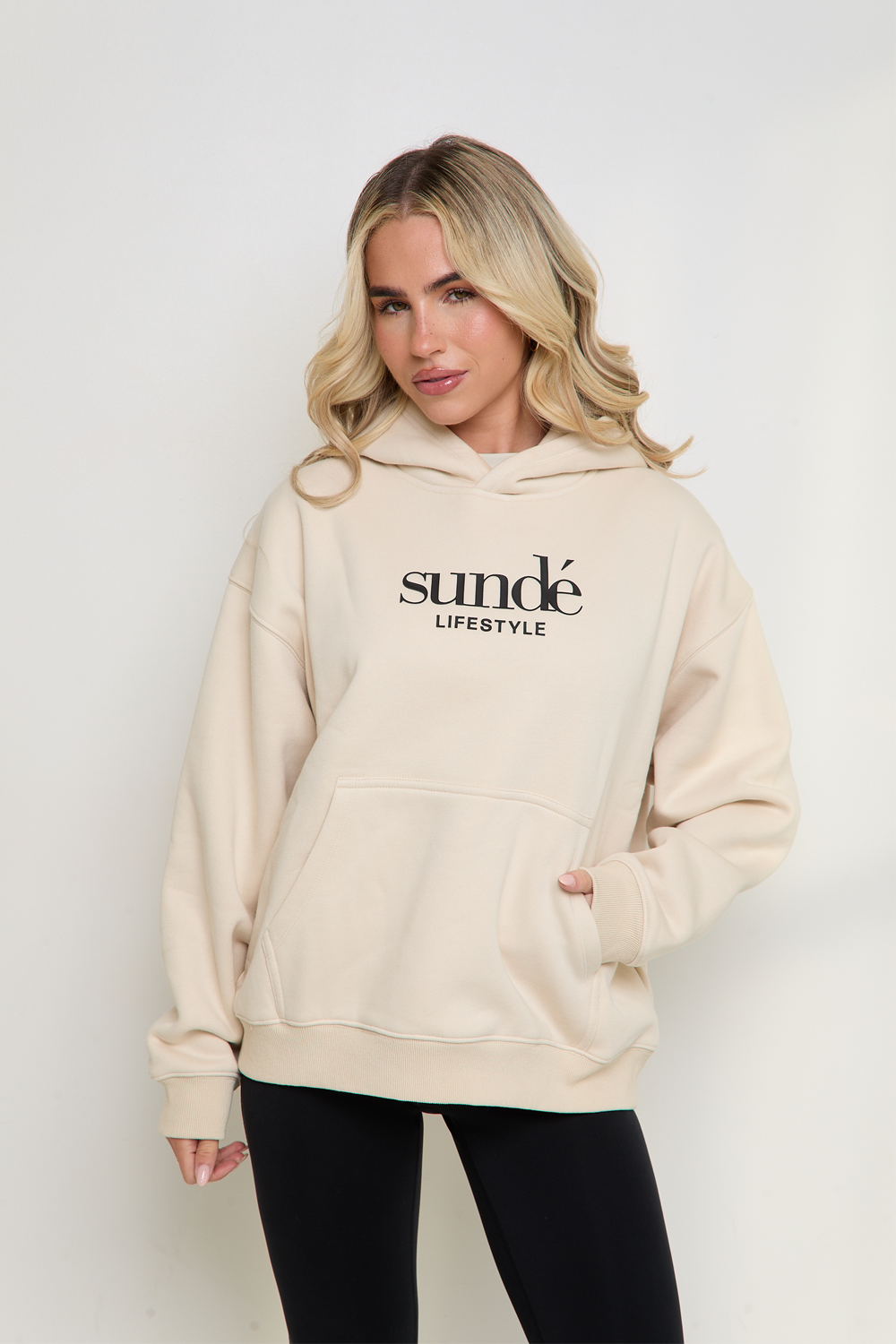 SoftBlend Oversized Hoodie - Cream - Sunde