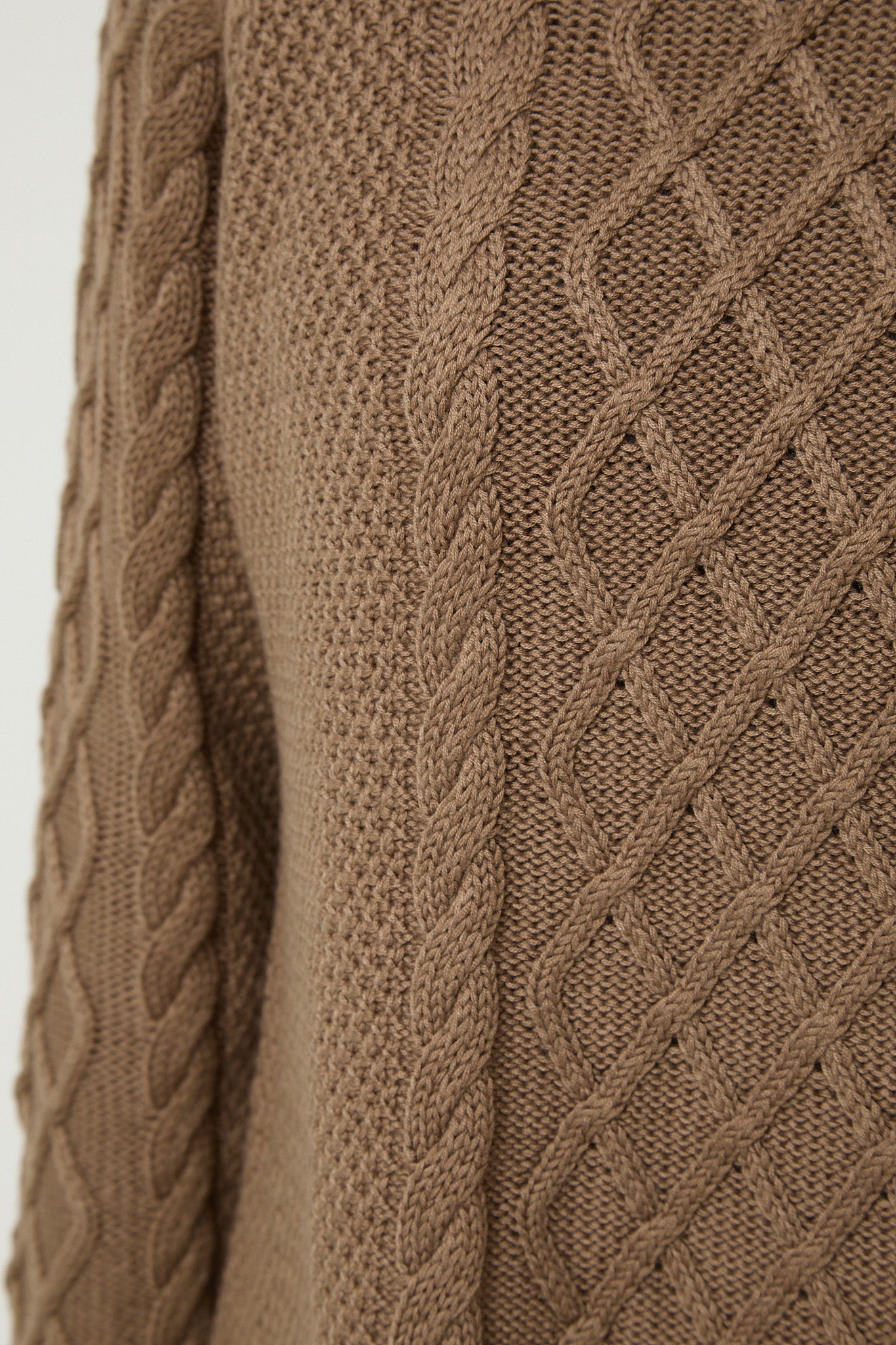 Camel Knitted Cable Jumper - Sunde