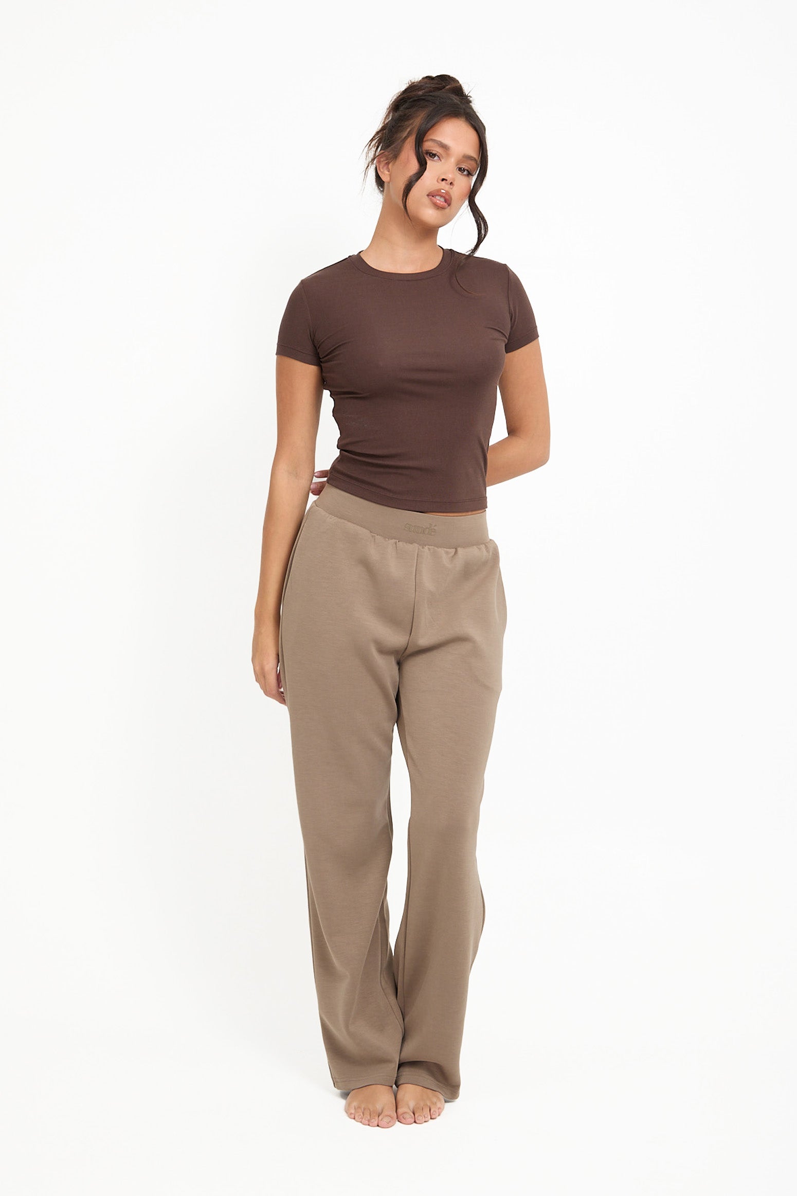 Soft Touch Lounge Flare Jogger - Mocha - Sunde