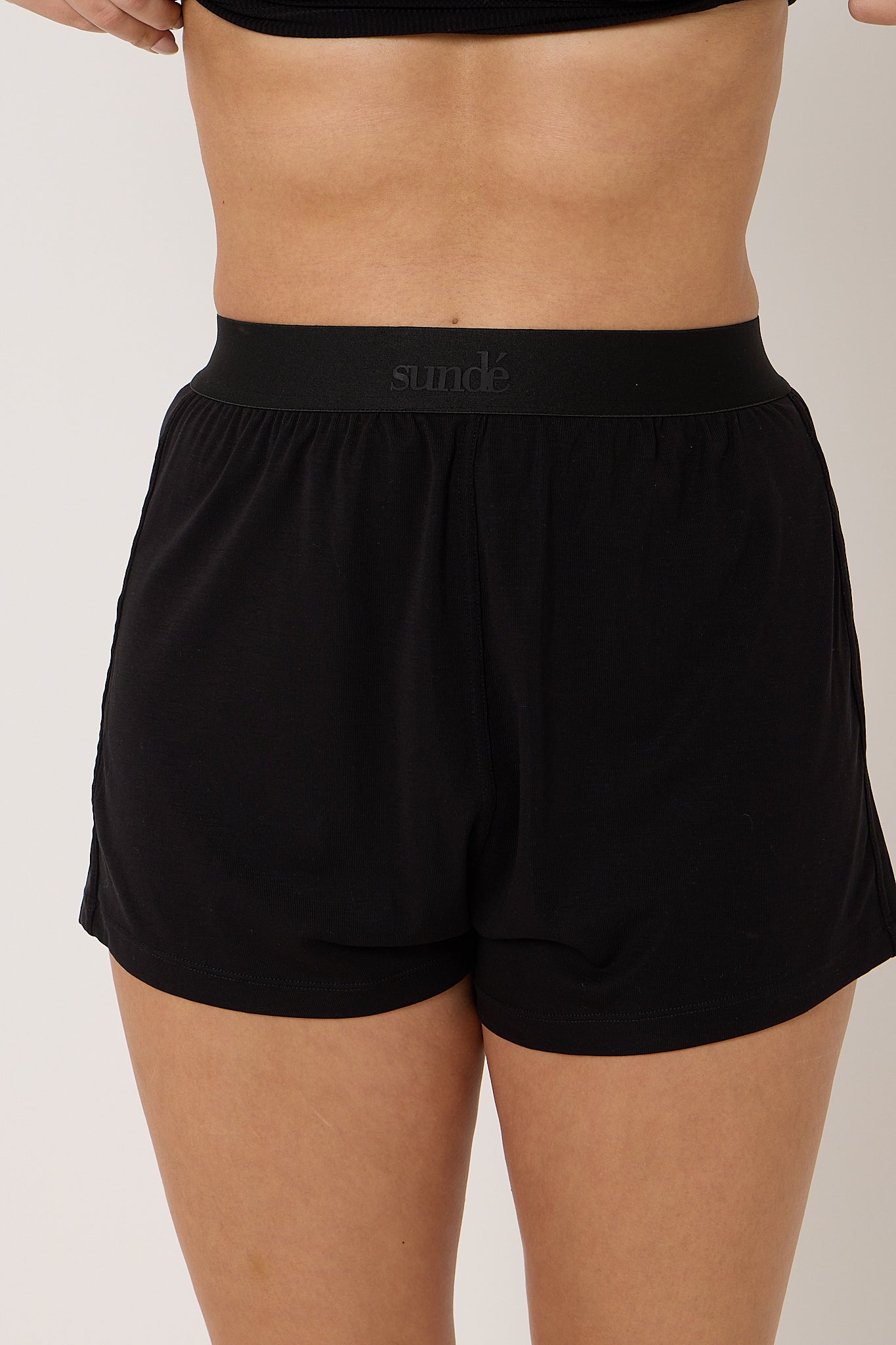 Super Soft Relaxed Lightweight Short- Black - Sunde