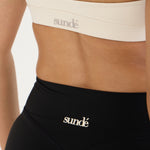 Sundé SCULPT Halter Sports Bra with fitted silhouette and halter neckline