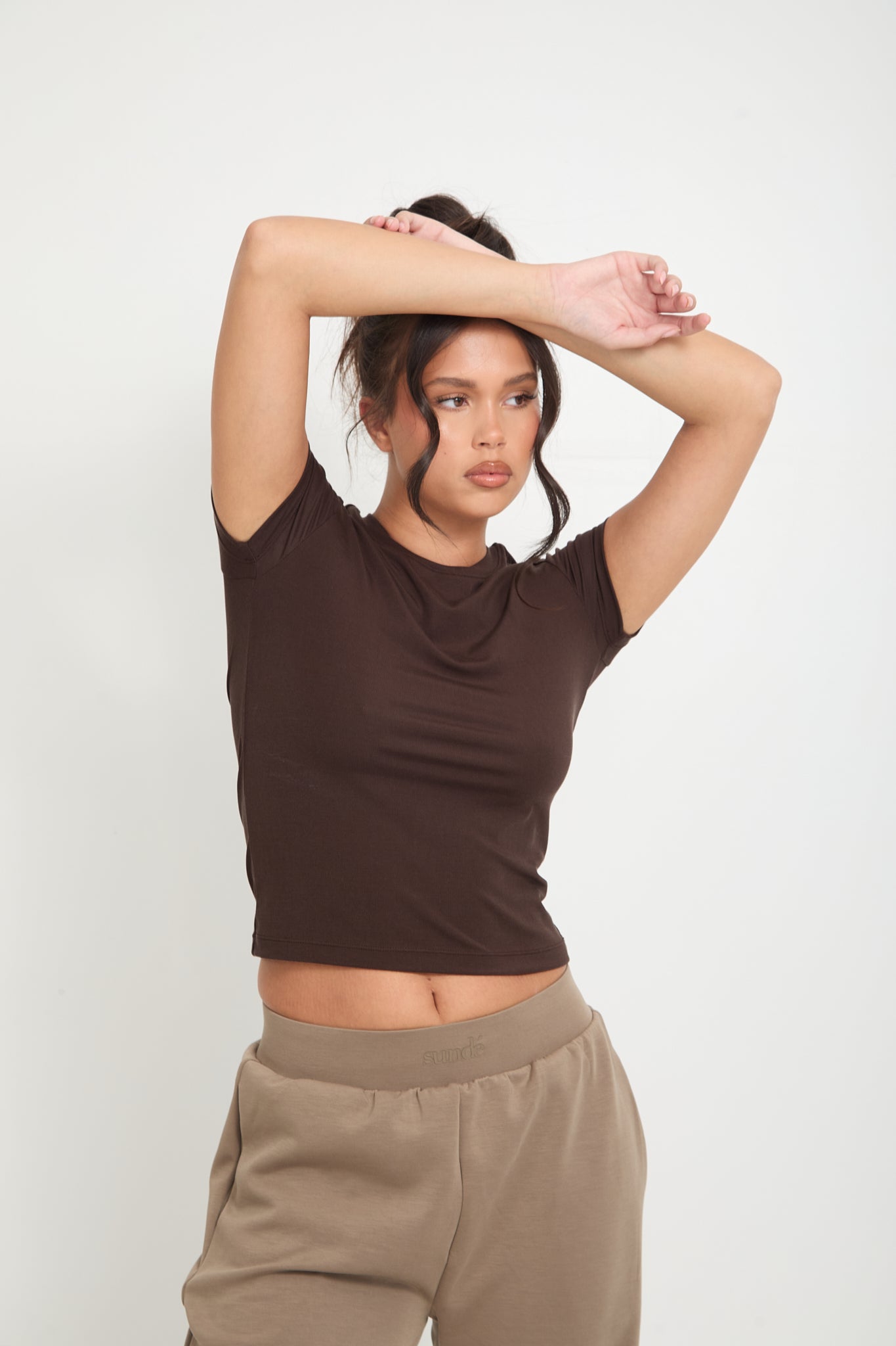 Lyocell Basic T-Shirt - Espresso - Sunde. - sundé