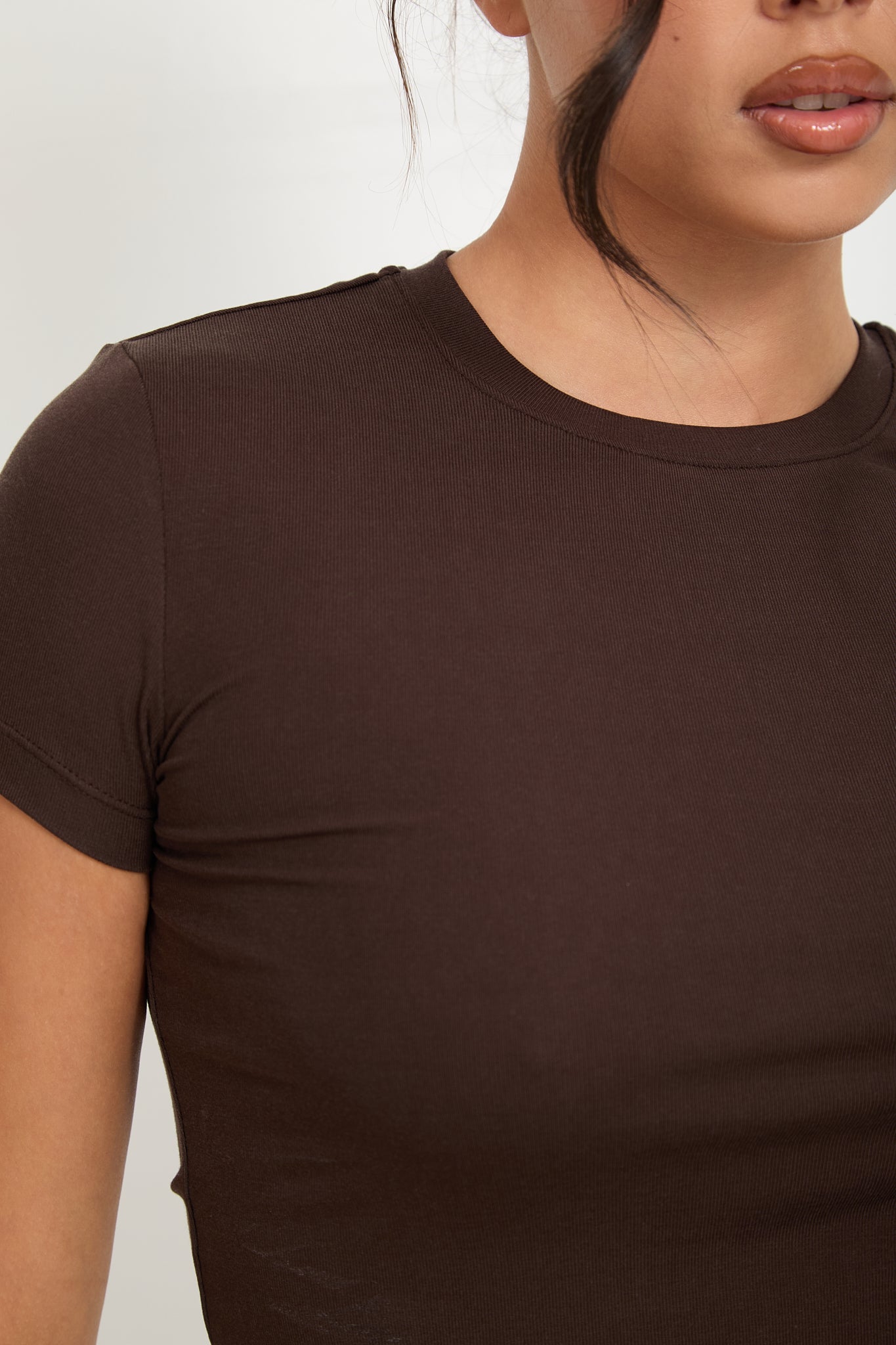 Lyocell Basic T-Shirt - Espresso - Sunde. - sundé