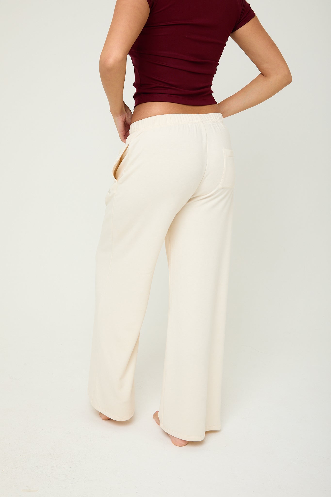 Lyocell Basic T-Shirt - Cherry Red