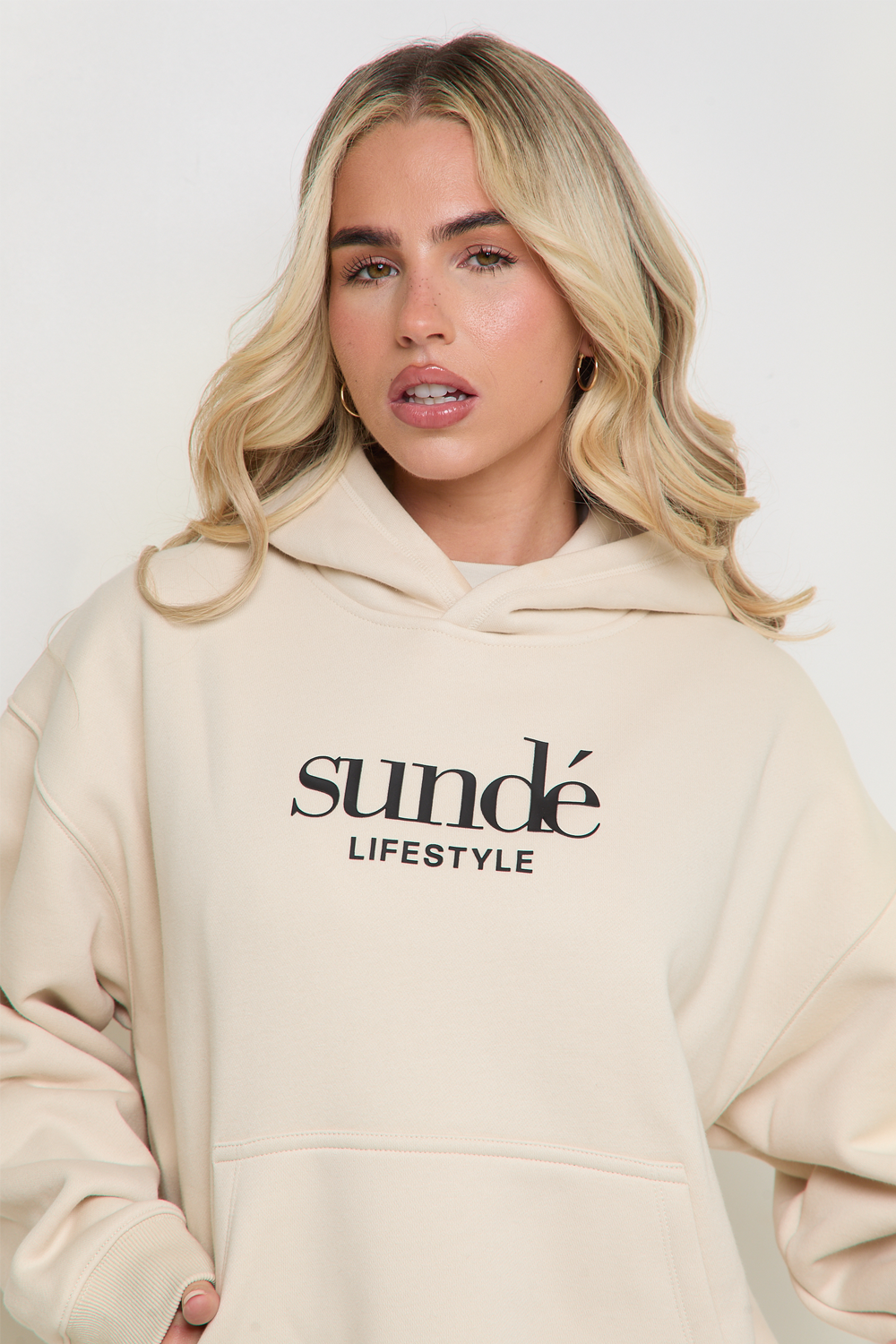 SoftBlend Oversized Hoodie - Cream - Sunde