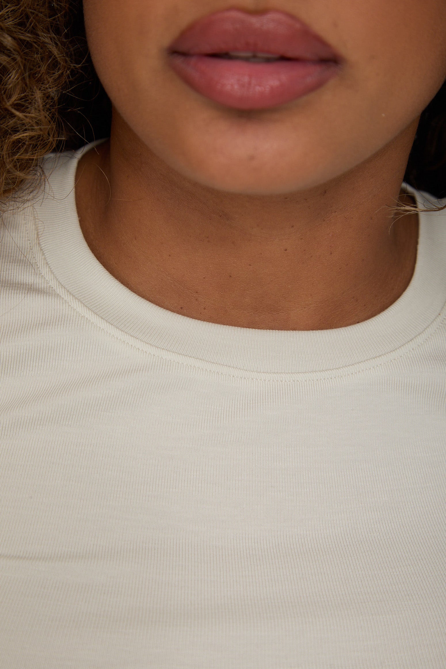 Lyocell Basic T-Shirt - Coconut Cream - Sunde - sundé