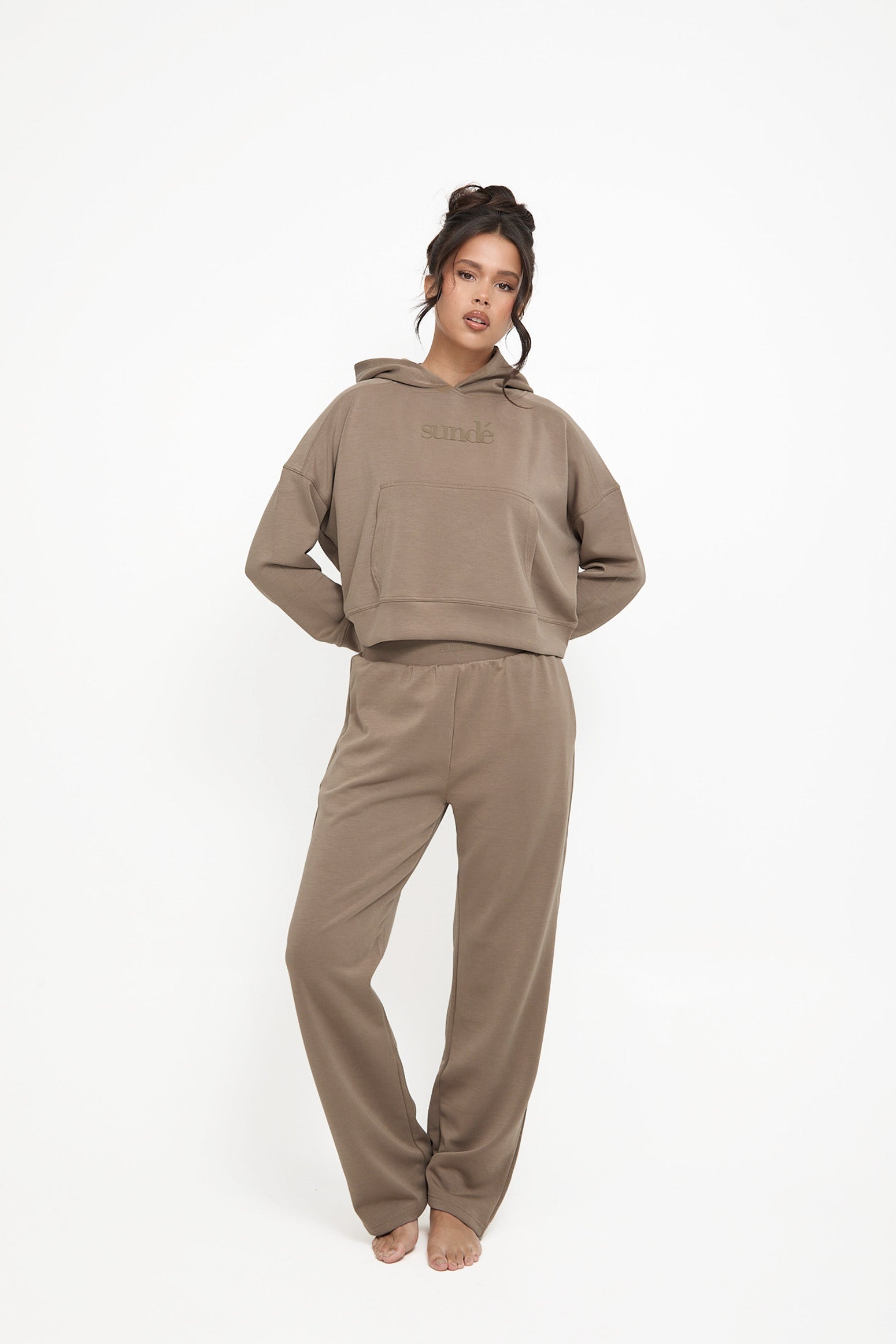 Soft Touch Lounge Flare Jogger - Mocha - Sunde